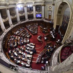 Uruguay busca elevar la edad mínima para casarse