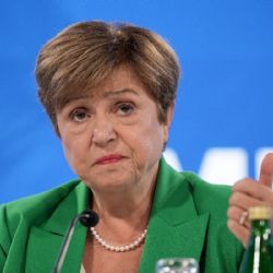 El FMI advierte sobre el freno de la actividad económica