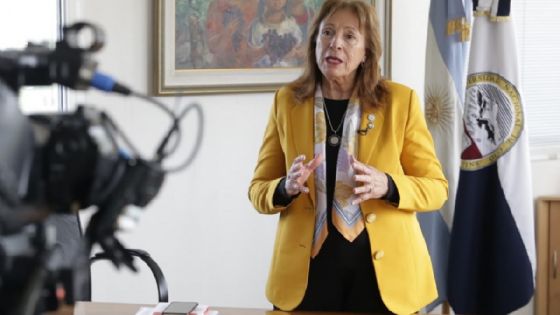Esther Sánchez va por la reelección en la UNCuyo y se quiebra el oficialismo