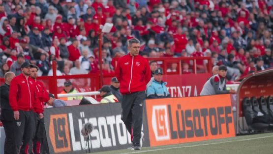 Julio Vaccari renunció tras la derrota ante Banfield