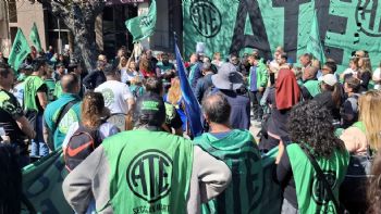 ATE evalúa adelantar el Paro Nacional ante la amenaza de nuevos despidos