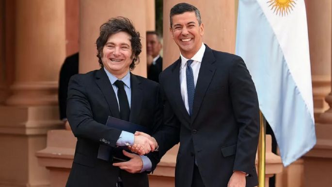 Milei viaja a Paraguay para reunirse con Santiago Peña