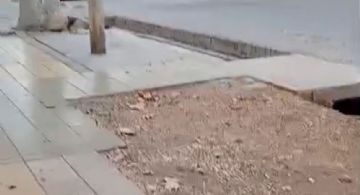 Una vereda abandonada desde hace años en plena Ciudad de Mendoza