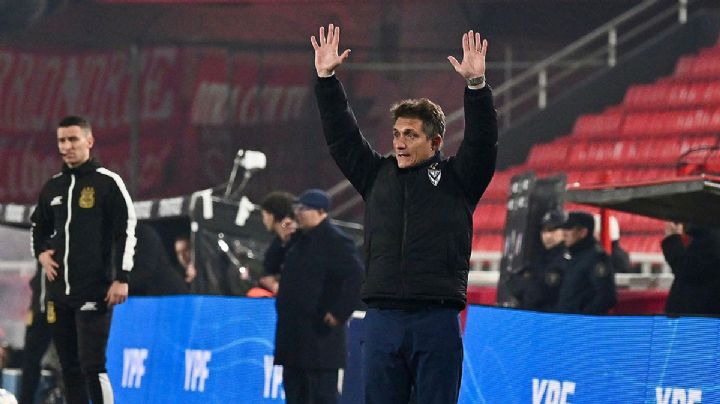 Vélez y Racing, en el partido de ida de cuartos de final