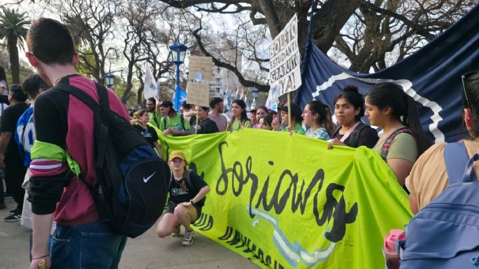 Una multitud asistió a la Marcha Federal Universitaria en Mendoza