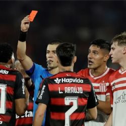 Conmebol anuló la expulsión de Gonzalo Plata en Flamengo-Estudiantes