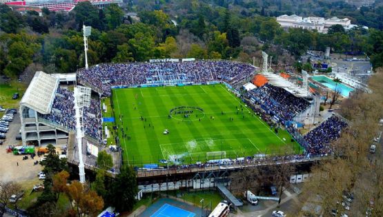 Los trabajadores de Gimnasia La Plata llaman a una huelga