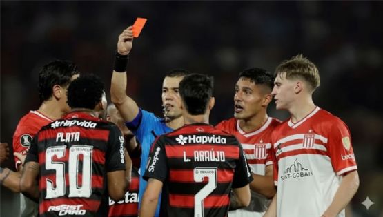 Conmebol anuló la expulsión de Gonzalo Plata en Flamengo-Estudiantes