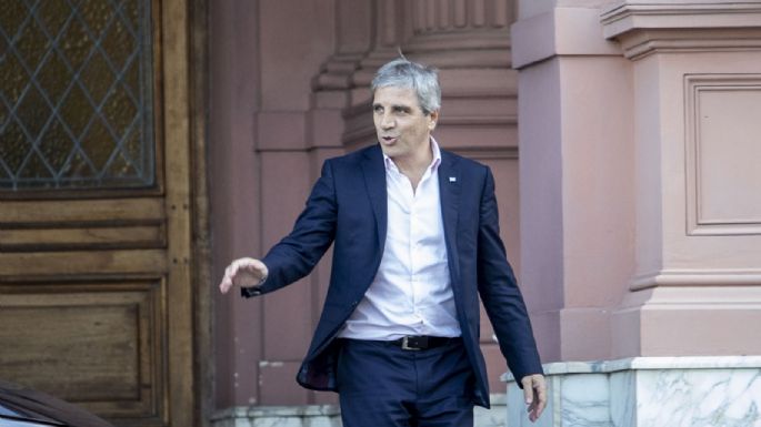 Caputo intenta calmar a los mercados tras un jueves negro