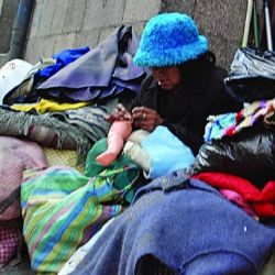 Más de un millón de bolivianos dejó la pobreza estructural