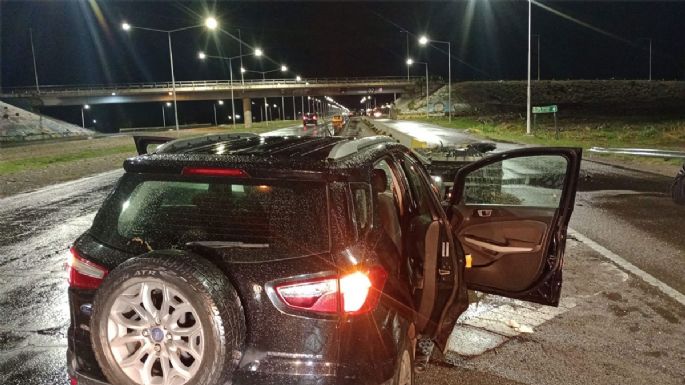 Chocó en el Acceso Este y dio positivo a la alcoholemia