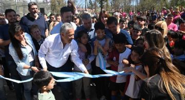 En medio de la crisis, Cornejo sale a presumir gestión