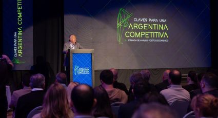 Cornejo: "Tenemos que tomar menos deuda"