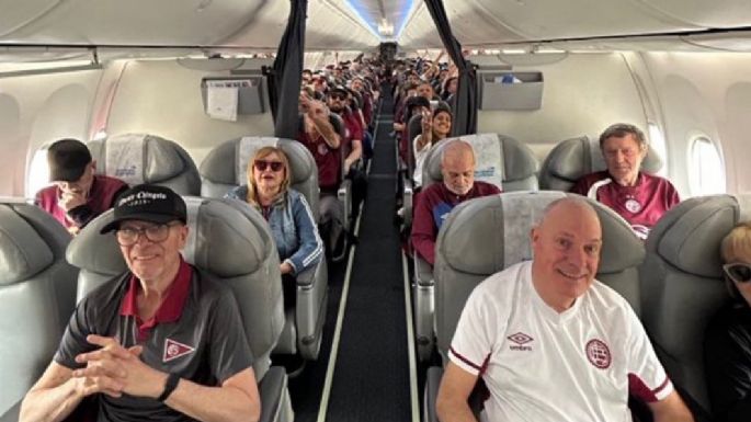 Lanús les pagó un viaje a sus hinchas mayores de 65 años y pudieron ver su pase a la semifinales de la Sudamericana