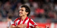 Gastón Benedetti anotó un golazo para Estudiantes pero no alcanzó. 