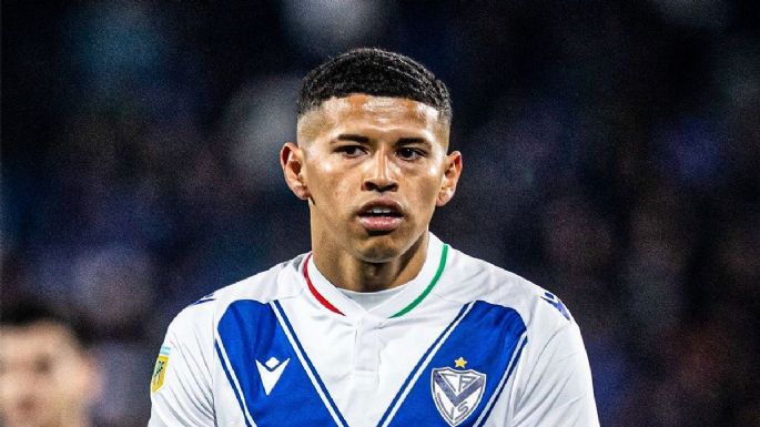 Imanol Machuca, de Vélez, suspendido por la FIFA por falsificar documentos