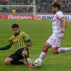 Argentinos Juniors hundió aún más a Aldosivi