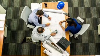 Salarios: habrá menos aumentos por año y serán más moderados