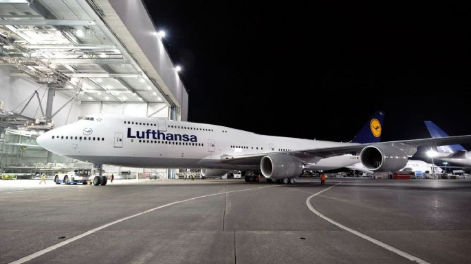 Lufthansa echará a 4.000 empleados y serán reemplazados por IA