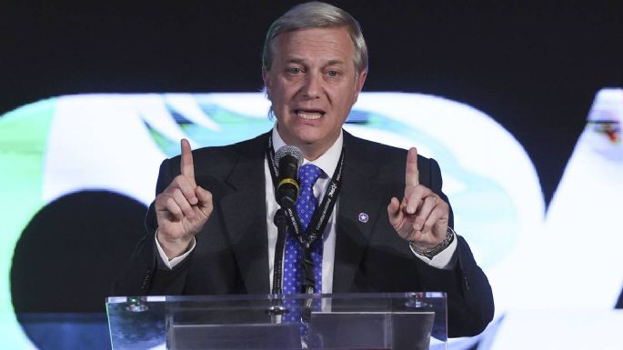 La comunista Jara lidera las encuestas en Chile
