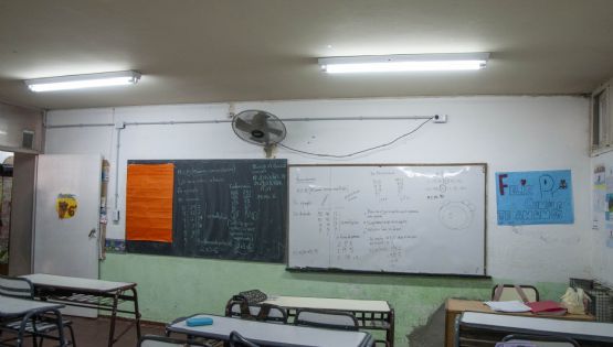 Descontento en el SUTE por la medida de la DGE que permite a padres controlar la asistencia de los docentes