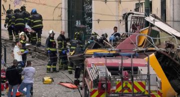 Descarriló un funicular turístico en Lisboa y hay más de 15 muertos
