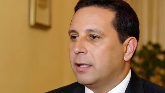 Abrieron los celulares de un exfuncionario de ANDIS 