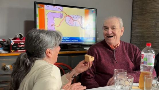 Una mujer le propuso casamiento a su compañero tras 57 años en pareja 