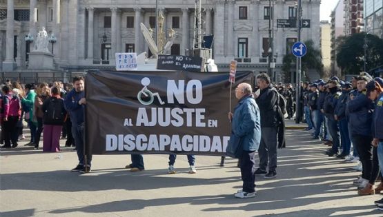 Emergencia en Discapacidad: el Gobierno la promulga pero suspende su aplicación