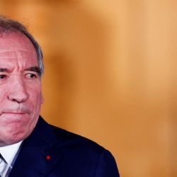 El Parlamento francés destituyó al primer ministro Francois Bayrou