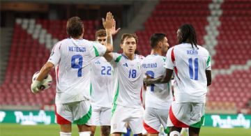 Mateo Retegui aportó 3 asistencias en el triunfo de Italia