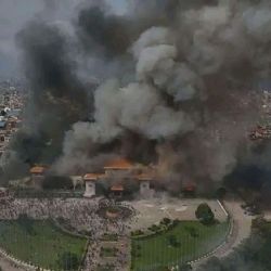 Nepal en llamas: renuncia, incendios y 19 muertos