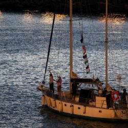 Un drone atacó un barco con ayuda alimentaria para Gaza