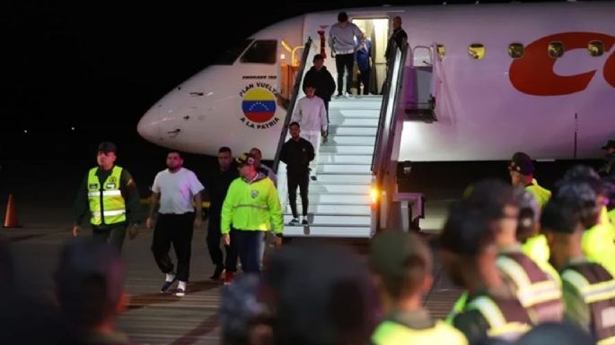 Llegan los deportados argentinos por Trump