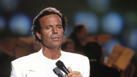 Denunciaron a Julio Iglesias por agresiones sexuales y abuso de poder