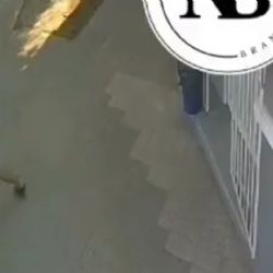 Un hombre le pegó una trompada a un niño desconocido en la calle