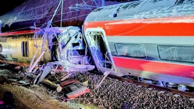 Foto iliustrativa de  Ya son 39 los fallecidos y 152 los heridos por el choque de trenes en España