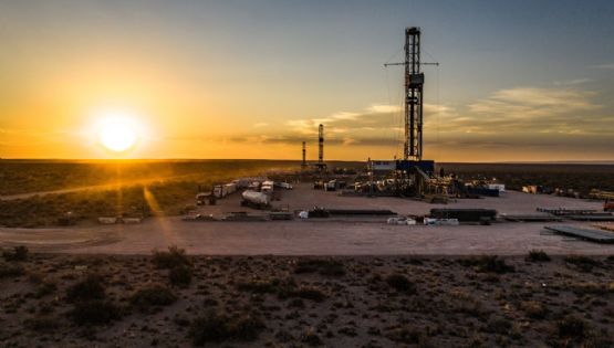 Llueven dólares de Vaca Muerta: Argentina alcanzó el mayor superávit energético mensual