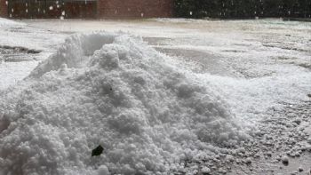 Videos: una fuerte tormenta con granizo azotó Real del Padre