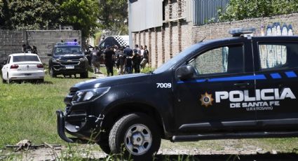 Un policía se robó las cubiertas de un patrullero para pagar una deuda