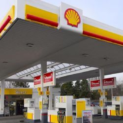 Se define la venta de Shell: Manzano es el candidato para quedarse con las estaciones y la refinería
