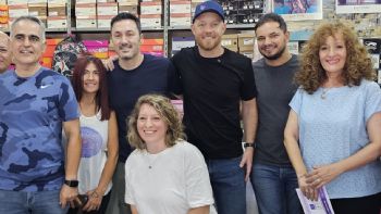 Luis Petri caminó Luján con Allasino y agitó el "mercado" electoral