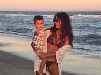 La influencer Flor Rastelli Mella volcó en Villa Gesell y está grave