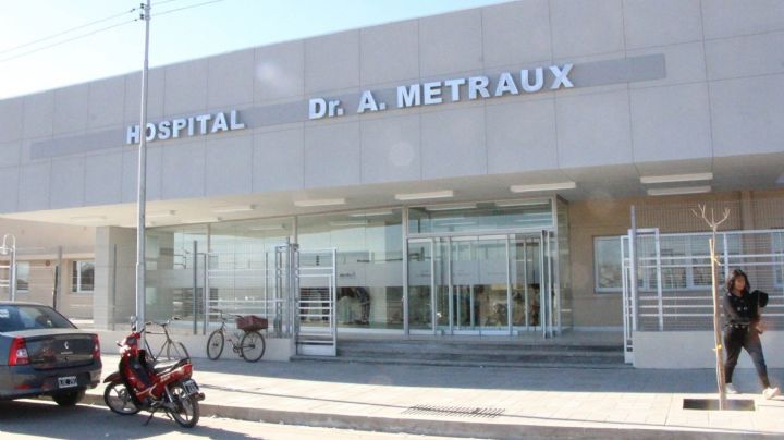 Una mujer de 32 años murió electrocutada en un confuso episodio