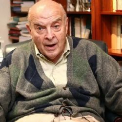 Cavallo critica la calma cambiaria y advierte por una recesión