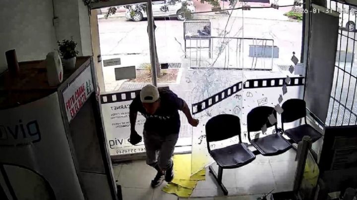 Video: así roban en el centro de Mendoza a plena luz del día