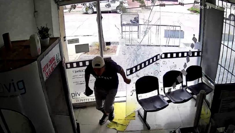 Video: así roban en el centro de Mendoza a plena luz del día