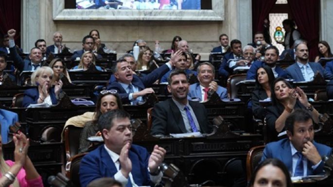 El oficialismo y sus aliados aprobaron la reforma laboral y vuelve con cambios al Senado