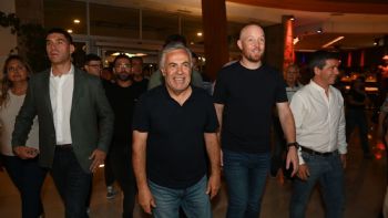 El tres a tres que arrojó el domingo electoral