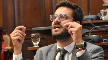 Tras el ausentismo del ayer, un diputado busca prohibir los desdoblamientos
